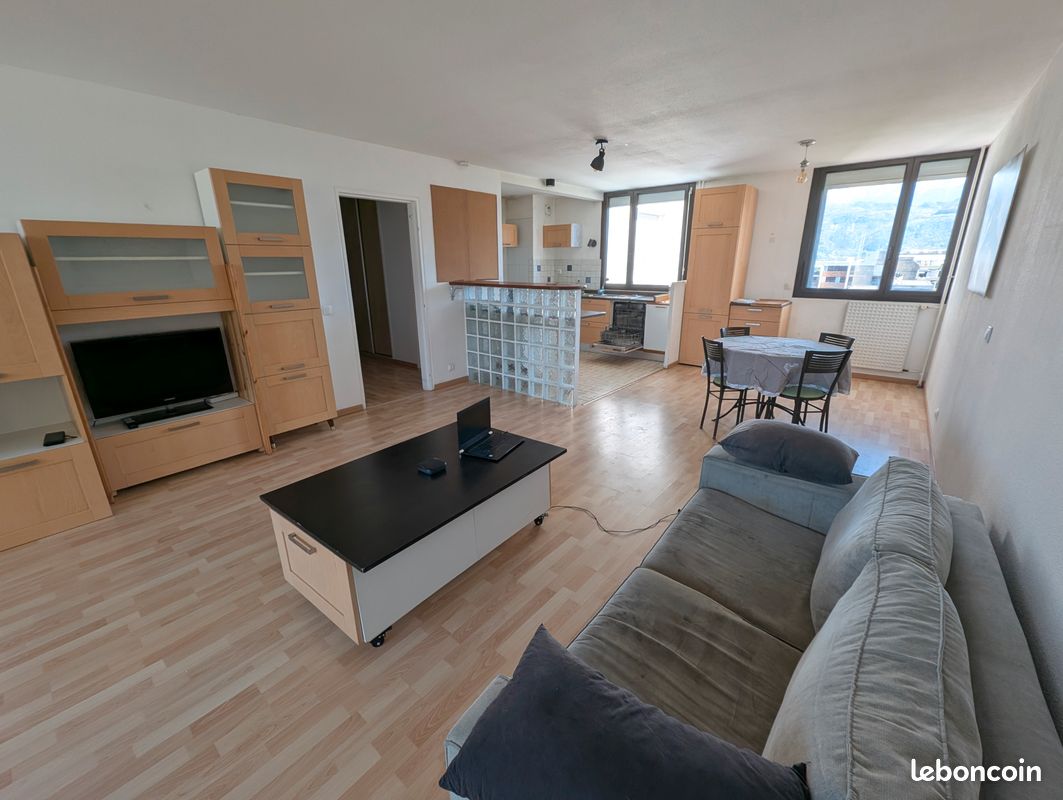 Appartement 3 pièces 82 m² · à Grenoble · 82 m² · 103 000 €