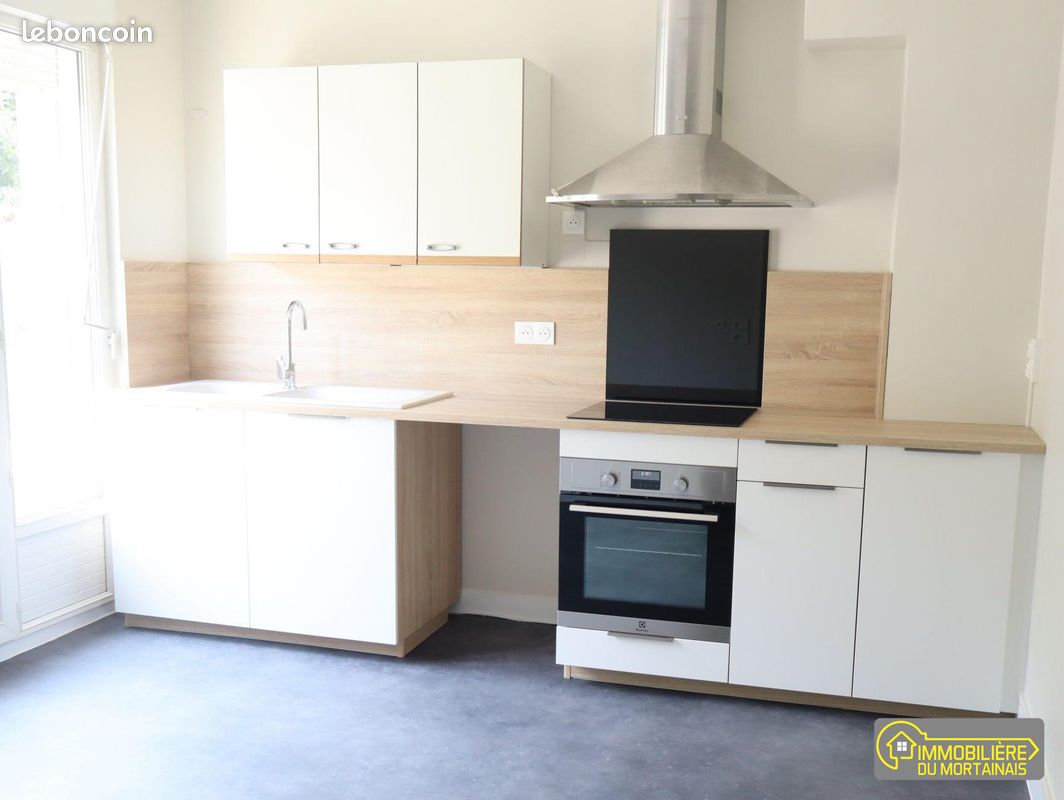 Appartement 5 pièces 120 m² · à Mortain-Bocage · 120 m² · 600 €