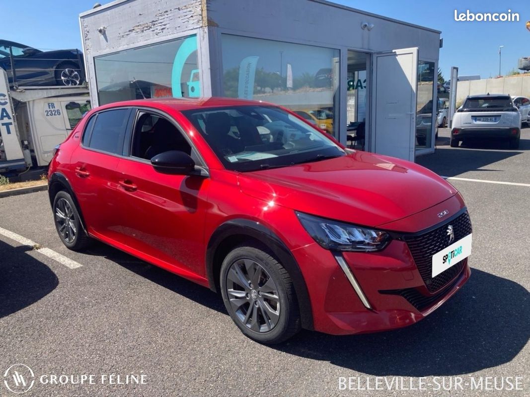 Peugeot 208 e-208 136ch Style (image 18)