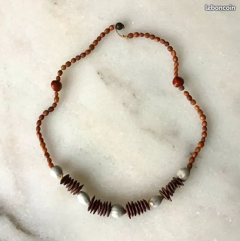 Collier ras le cou du Brésil : avec des perles de bois + graines (bijou ethnique) (image 3)