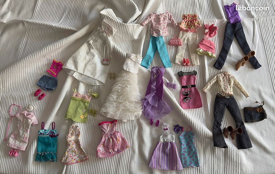 14 tenue complètes et variées Barbie (image 2)