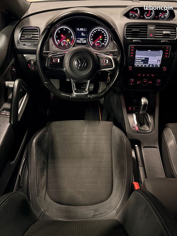 VOLKSWAGEN SCIROCCO 2.0 TDI 150 R LINE BLACK SESSIOn (image 15)