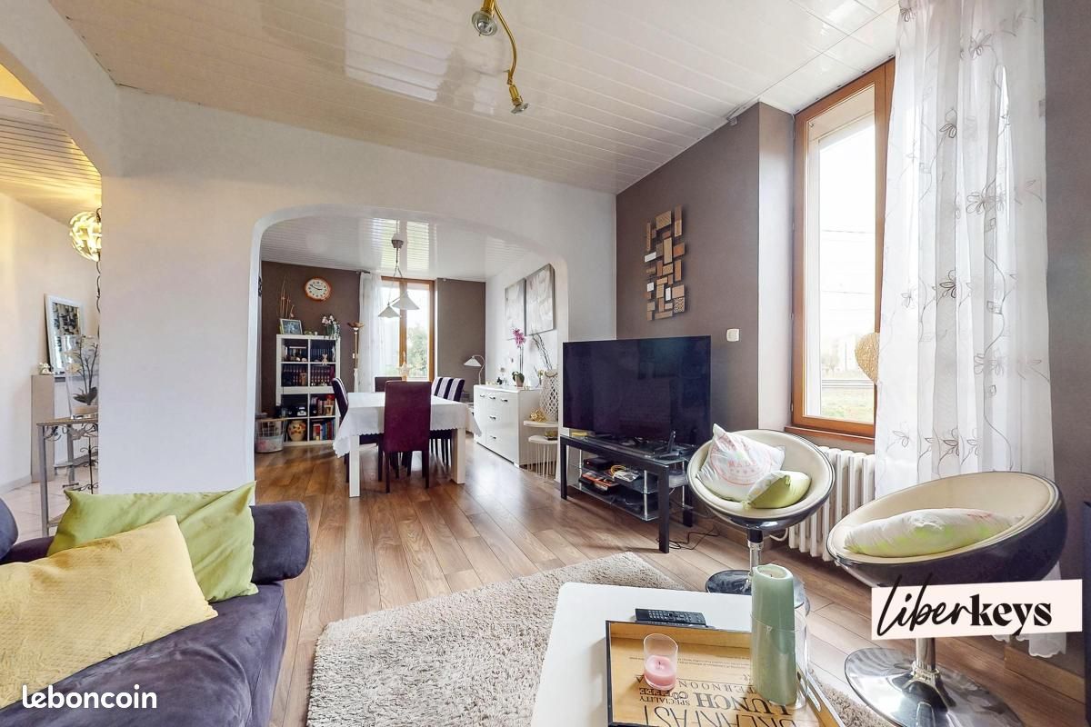 Maison 5 pièces 104 m² · à Bourg-en-Bresse · 104 m² · 279 000 €