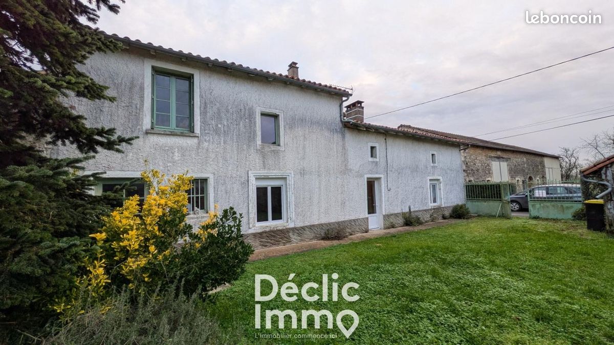 Maison 3 pièces 104 m² · à Londigny · 104 m² · 89 000 €