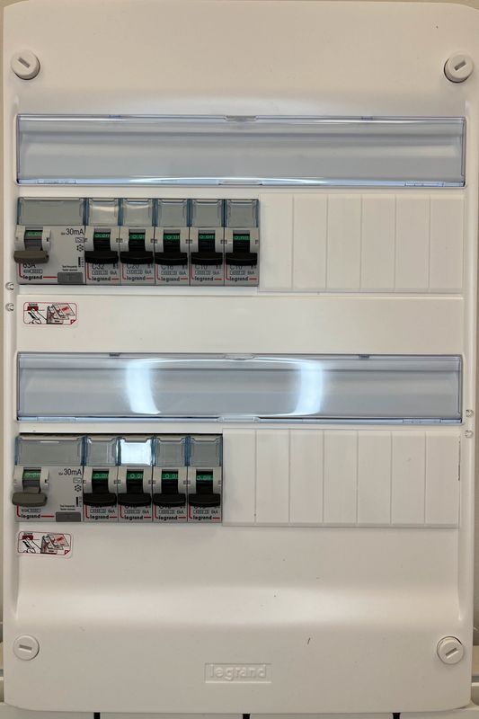 Tableau électrique équipé et précâblé LEXMAN 2 rangées 26 modules