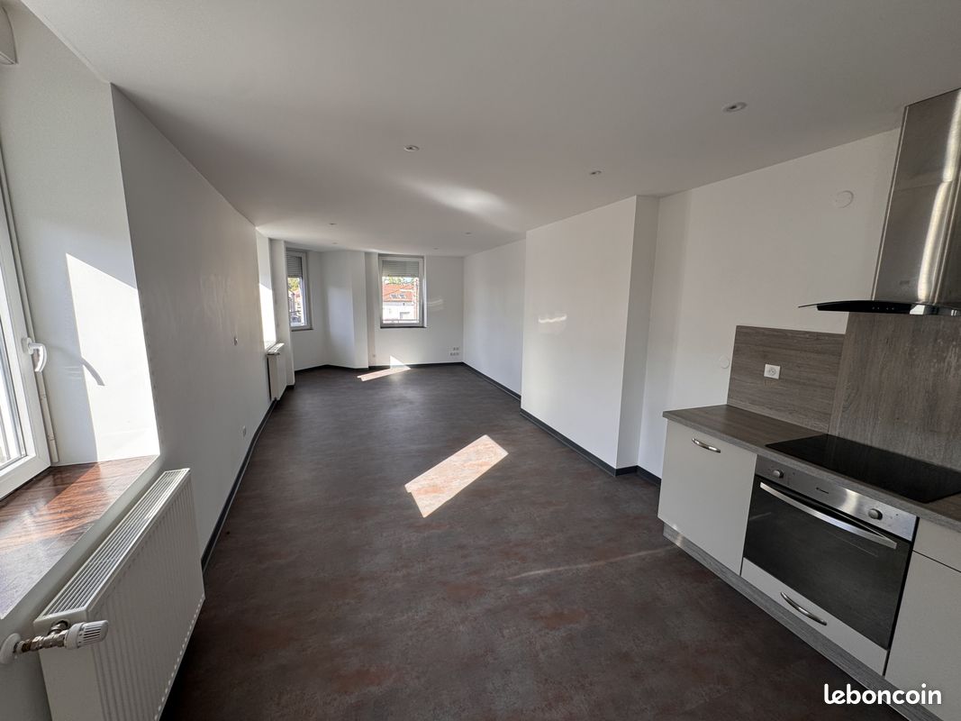 Appartement 3 pièces 59 m² · à Saint-Sauveur · 59 m² · 530 €/mois