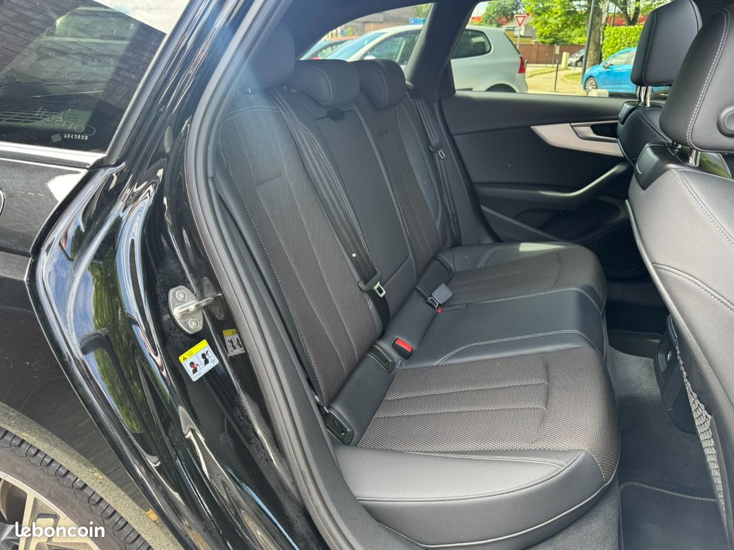 AUDI A4 AVANT 40 TDI 204 ch S tronic 7 S line / Apple CarPlay / Toit ouvrant panoramique (image 12)