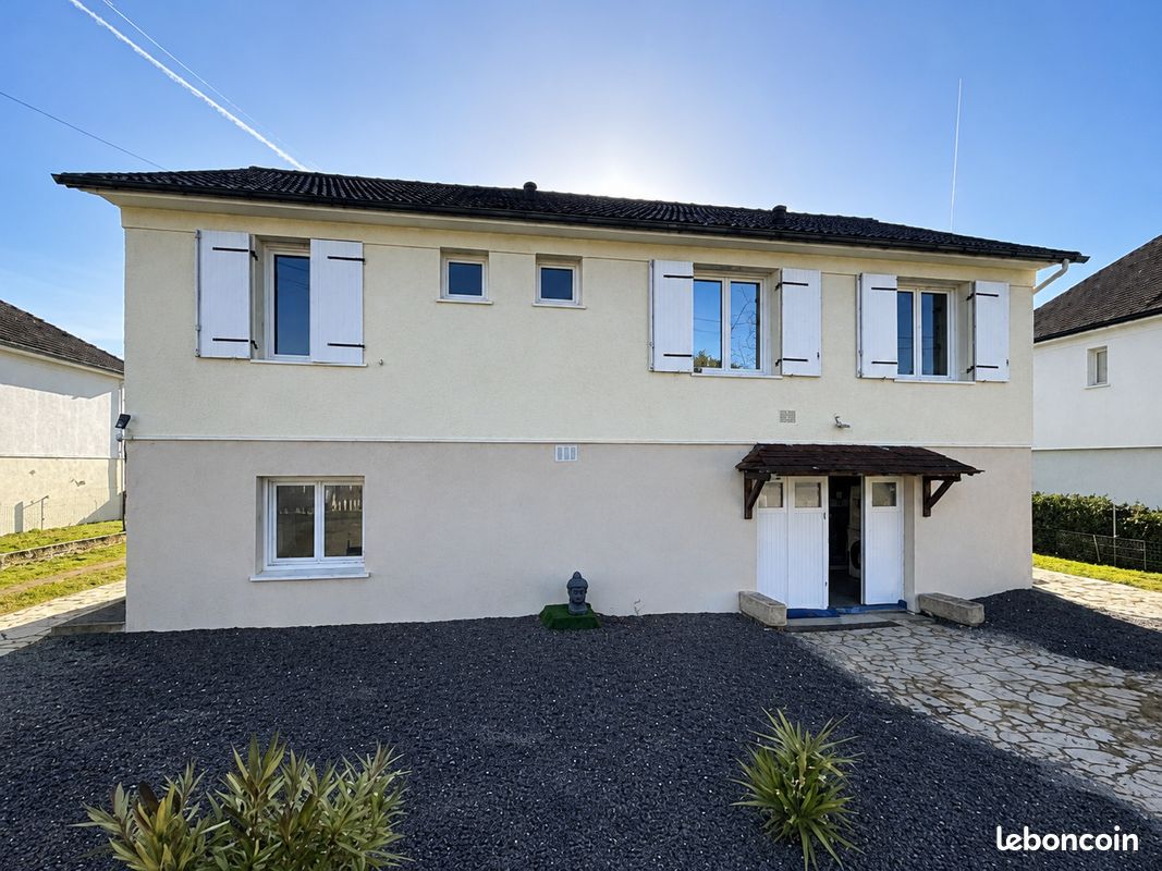 Maison 6 pièces 103 m² · à Nazelles-Négron · 103 m² · 210 000 €