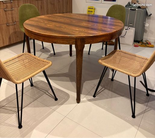 Table de repas ronde extensible en palissandre de Rio, 1960