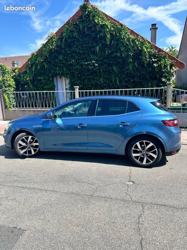 Renault Megane 4 intens full options (image 3)