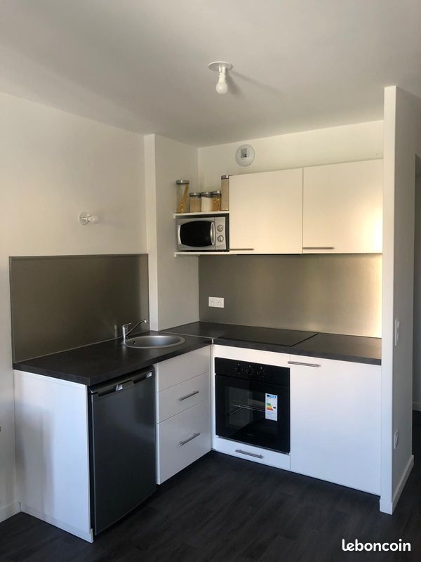 Appartement 2 pièces 37 m² · à Saint-Ouen-l'Aumône · 37 m² · 880 €