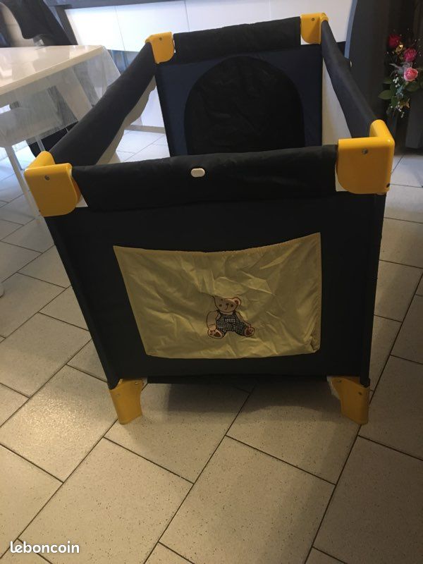Lit bébé (image 1)