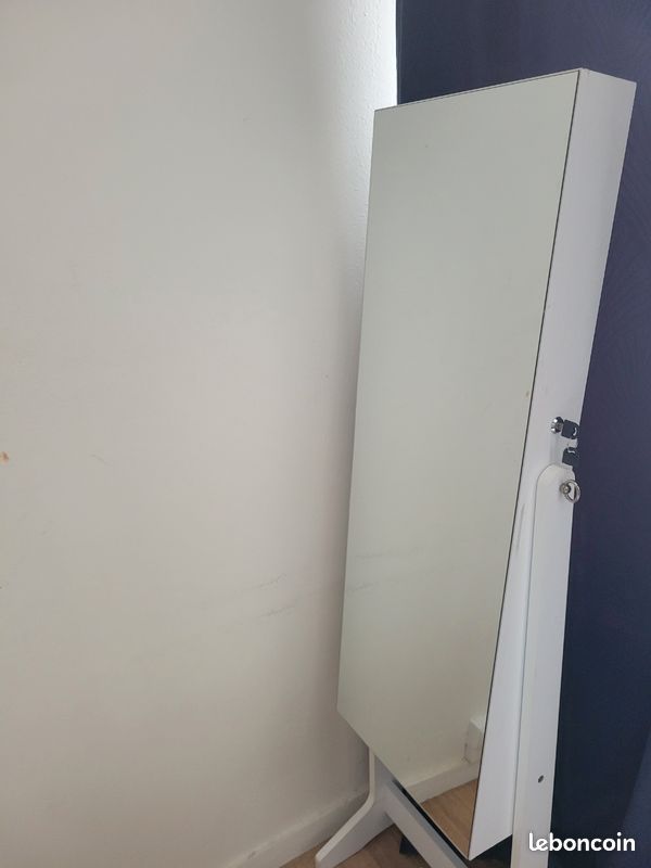 Armoire à bijoux avec miroir (image 2)