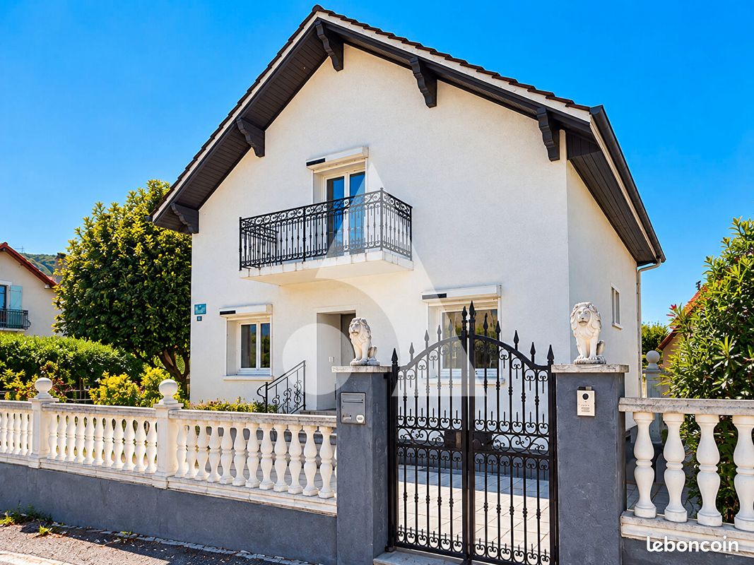 Maison 8 pièces 202 m² · à Annemasse · 202 m² · 640 000 €