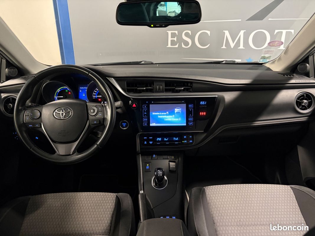 Toyota AURIS 1.8 HYBRID 136ch collection CAMERA DE RECUL - GPS - BLUETOOTH (image 8)