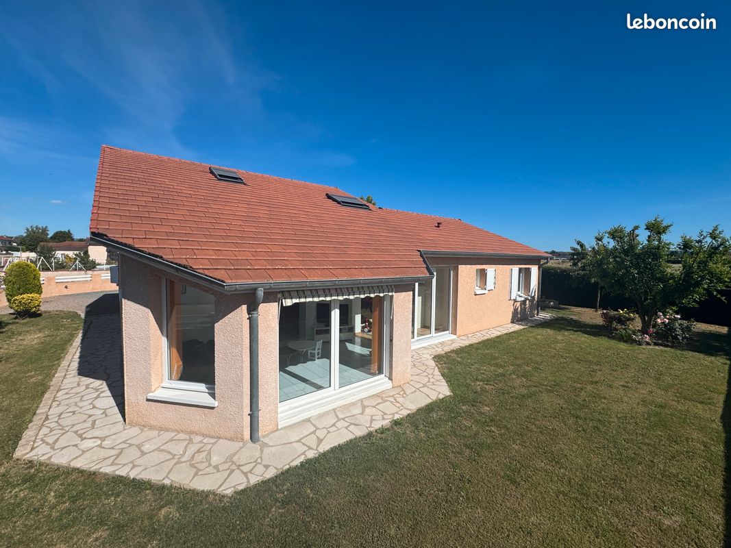 Maison 8 pièces 177 m² · à Veauche · 177 m² · 425 000 €