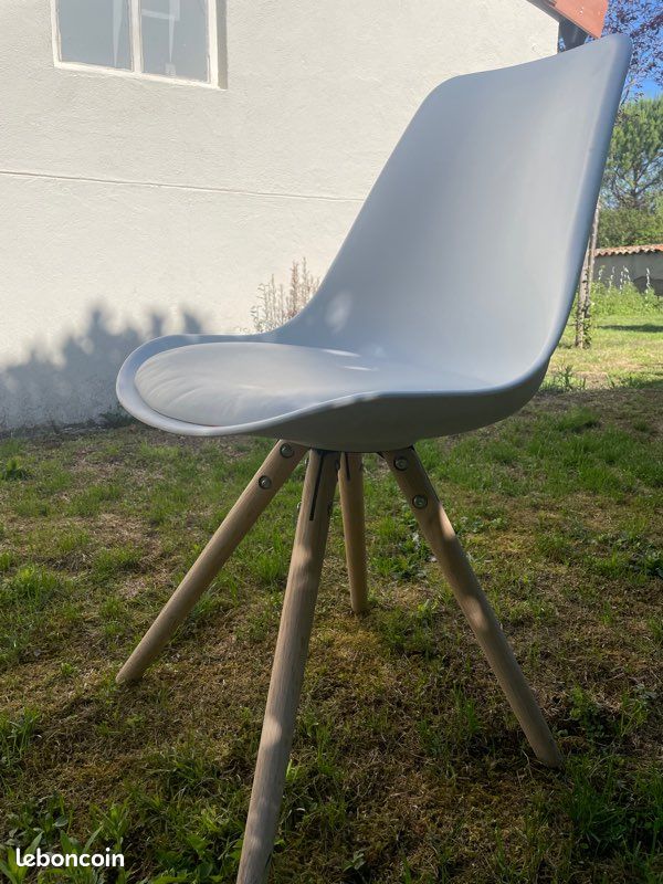 Chaises scandinaves (image 4)