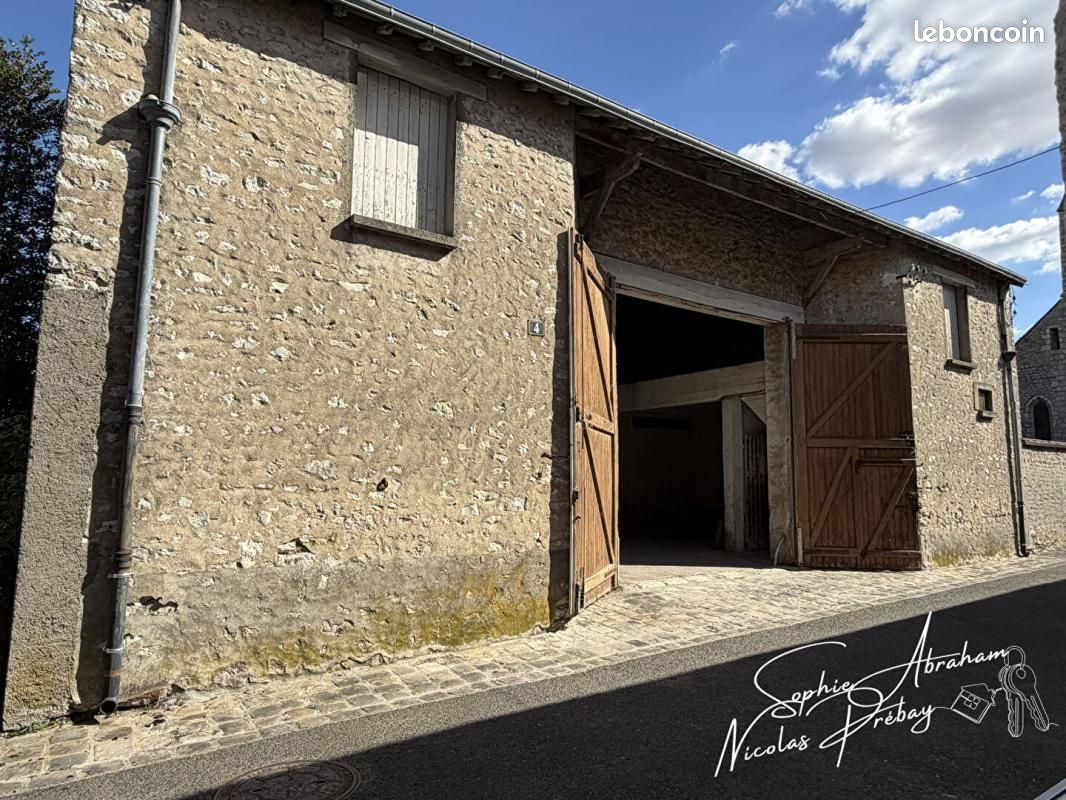 Maison 2 pièces 190 m² · à Angerville · 190 m² · 102 500 €