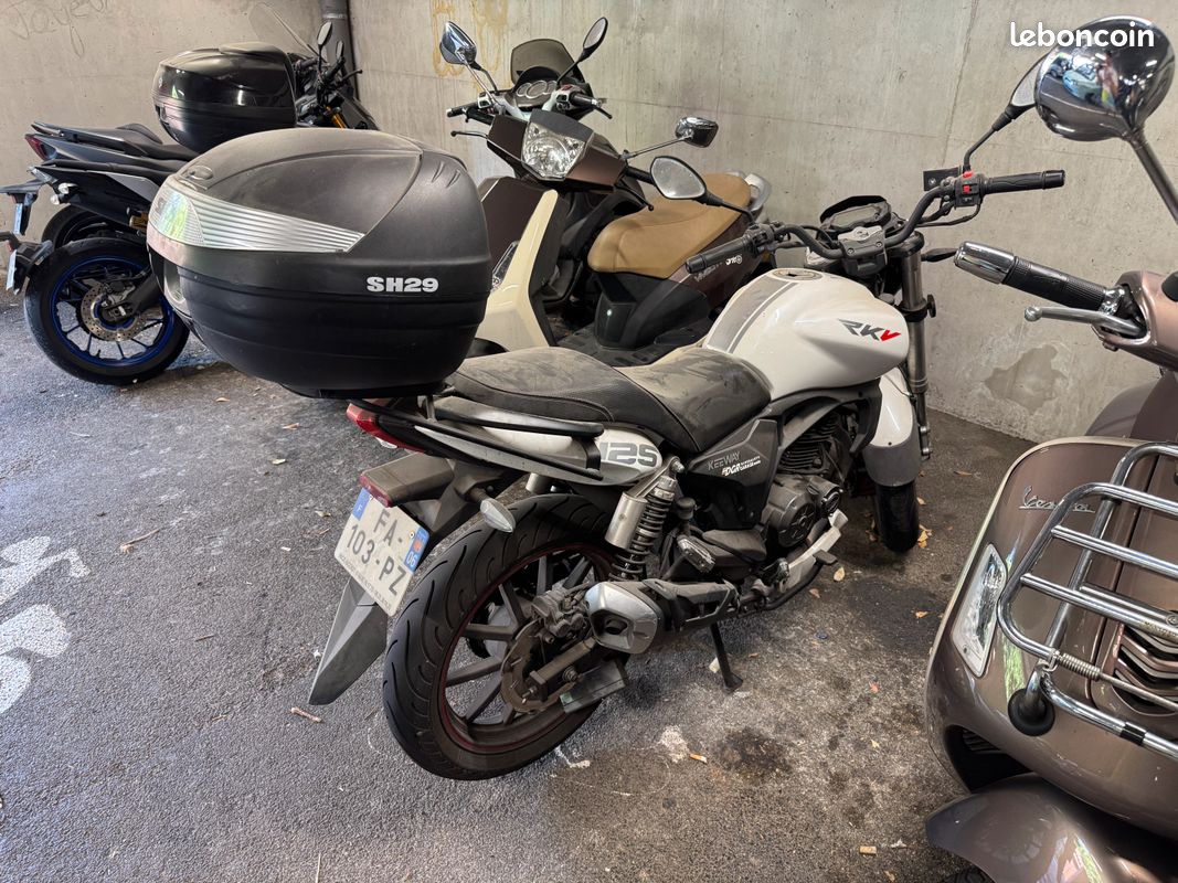Keeway RKV 125 – 2018 – 33 800 km + Top case + casque (image 2)