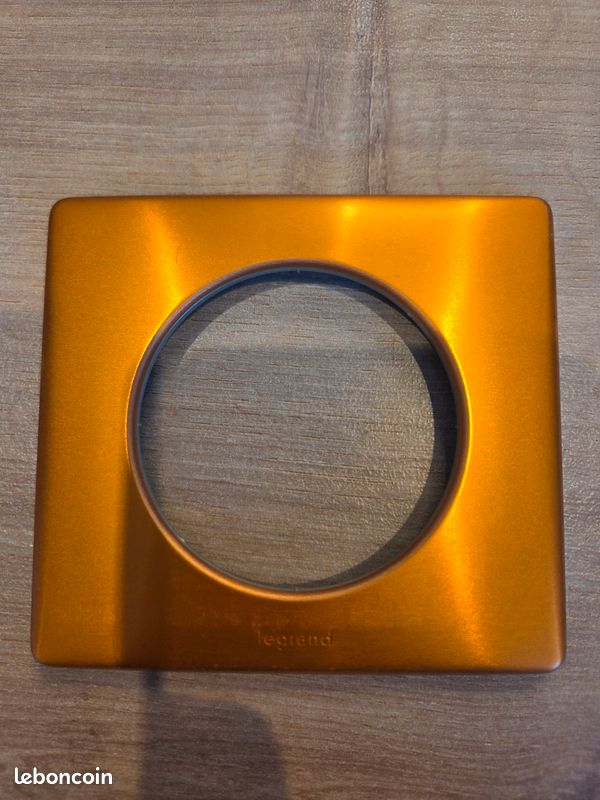 Plaque De Finition Legrand Céliane Mica - Modèle 68941 - Occasion Bon État