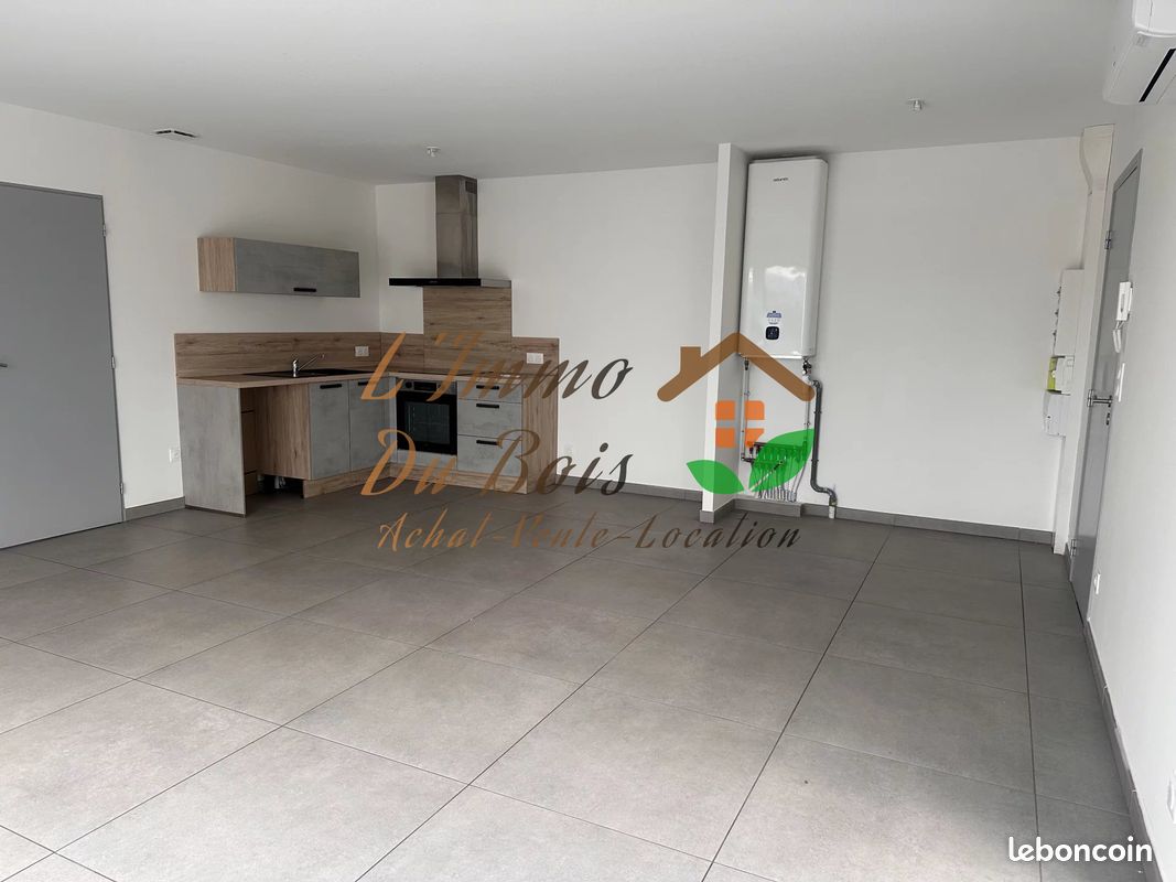 Appartement 3 pièces 69 m² · à Roussillon · 69 m² · 900 €/mois