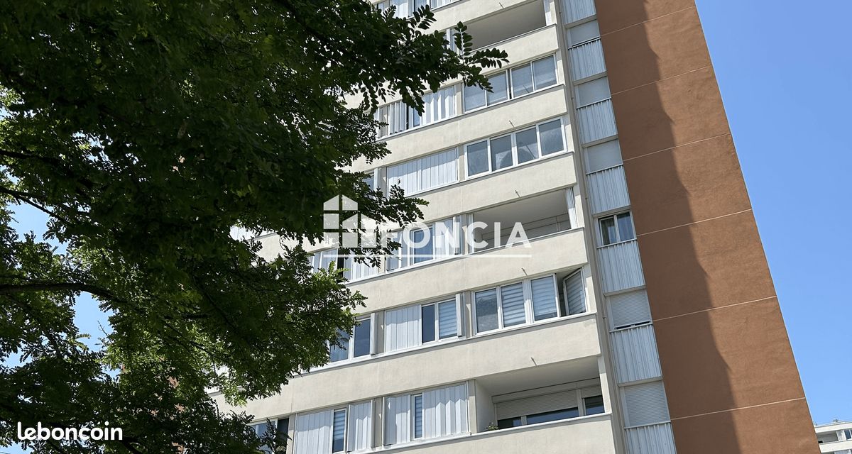 Parking 15 m² · à Villeurbanne · 15 m² · 14 500 €