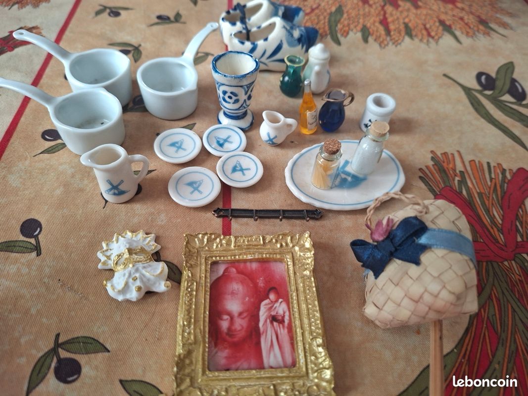 Service à Thé Miniature 15 Pièces Porcelaine – 1/12 Pour Maison De Poupée Barbie & Lundby