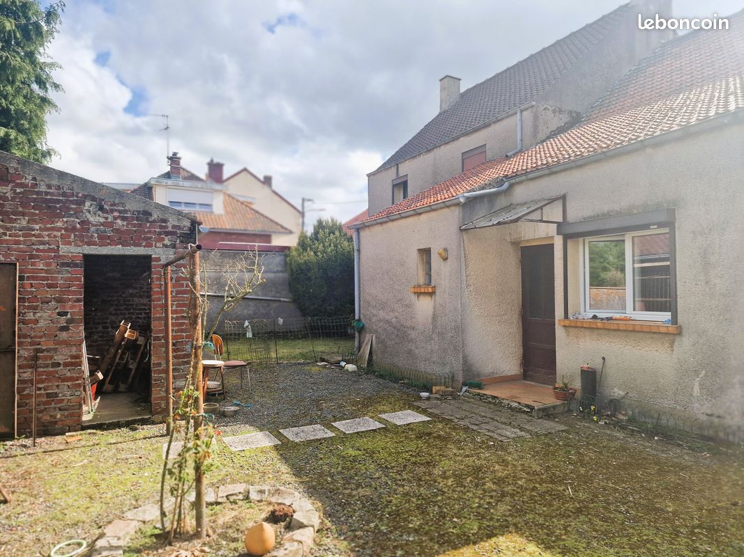 Maison 8 pièces 220 m² · à Divion · 220 m² · 129 000 €