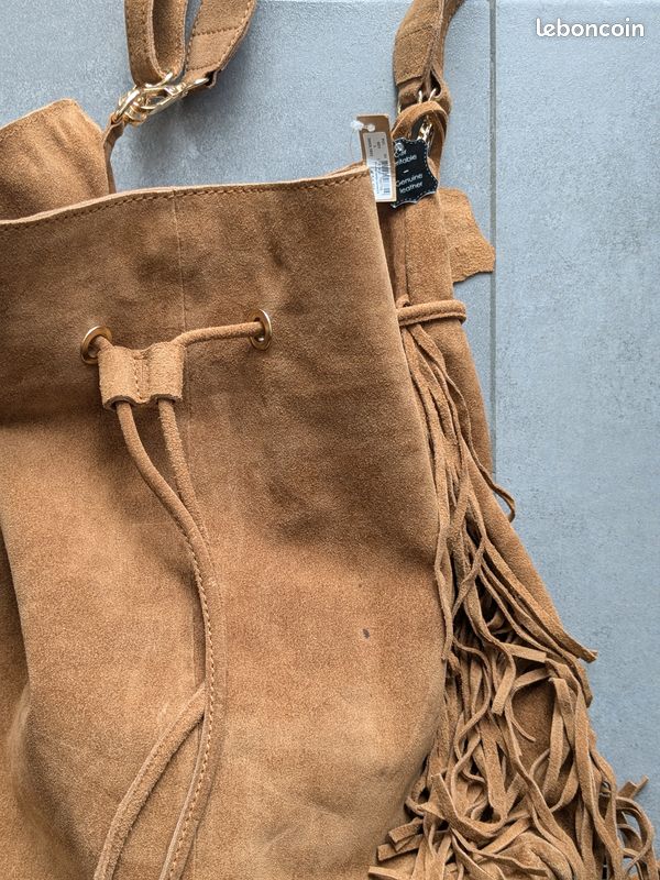 Superbe grand sac seau frangé en daim camel Adopt NEUF avec