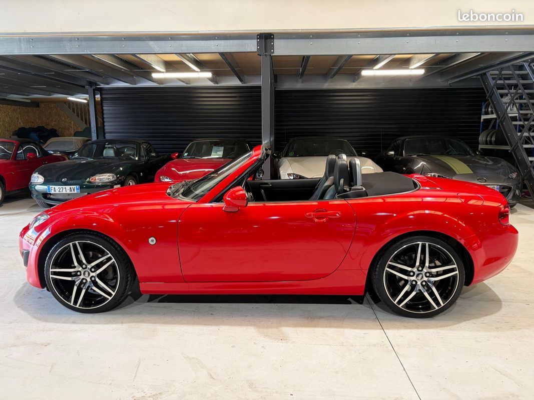 Mazda Mx-5 NCFL PERFROMANCE BVM6 2.0l mzr 160 CV / +JANTES 17 ORIGINE / 2eme MAIN / 70000 KM / BILSTEIN / BOSE / ENTRETIEN COMPLET / TRES BEL ETAT (image 4)