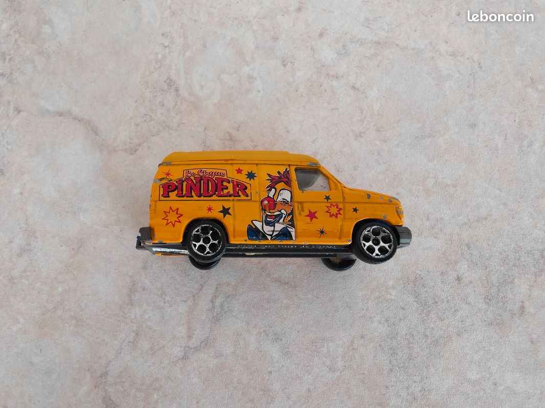 Majorette - Ford econoline Pinder (image 7)