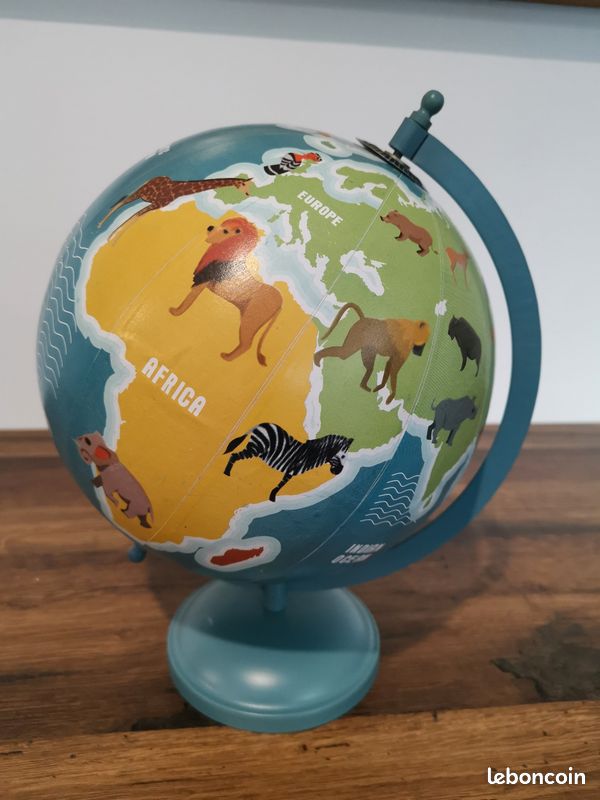 Globe du monde déco enfant (image 1)