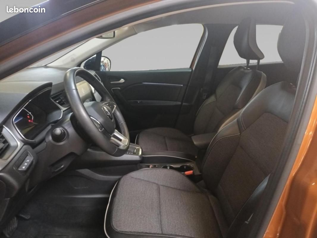Renault Captur E-Tech 145 - 21 Intens (image 9)