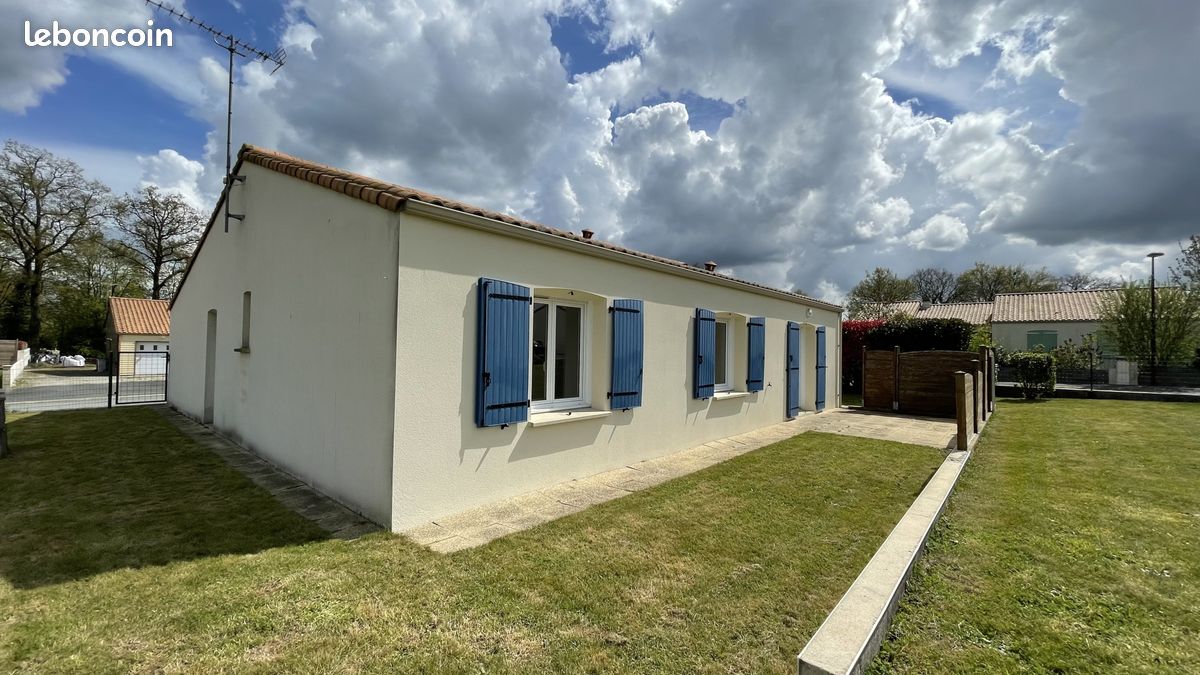 Maison 5 pièces 93 m² · à La Ferrière · 93 m² · 825 €/mois