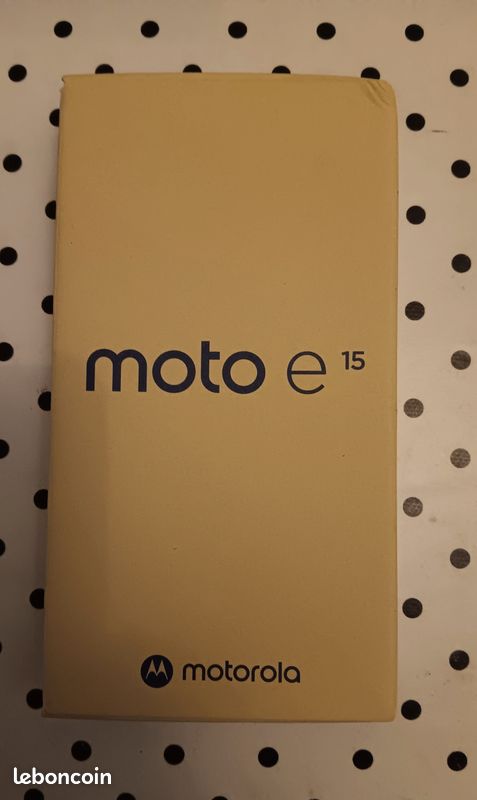 Téléphone portable Motorola e15 (image 4)
