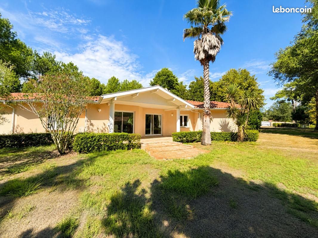 Maison 4 pièces 133 m² · à Azur · 133 m² · 495 000 €