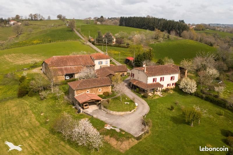 Maison 7 pièces 232 m² · à Figeac · 232 m² · 379 080 €