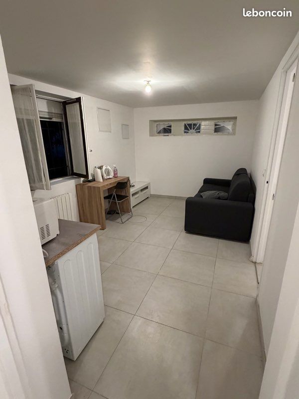 Appartement 1 pièce 20 m² · à Brunoy · 20 m² · 650 €/mois