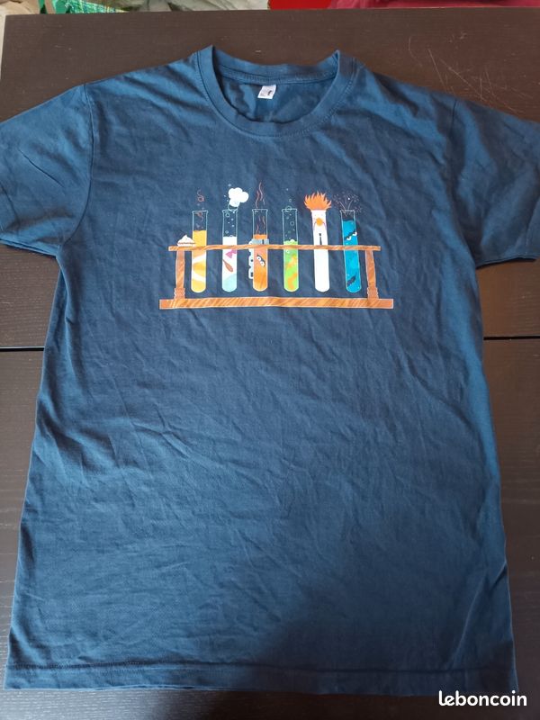 T-shirt (image 2)