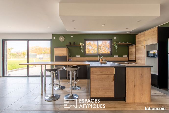 Propriété 7 pièces 318 m²