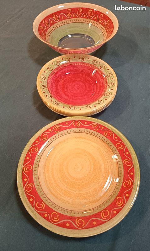 Ensemble de 5 assiettes plates, 5 assiettes creuses et d'un saladier. LUMINARC (image 1)