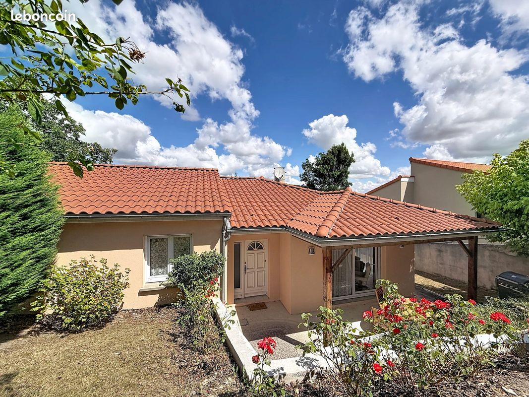 Maison 5 pièces 126 m² · à Châtel-Guyon · 126 m² · 299 900 €