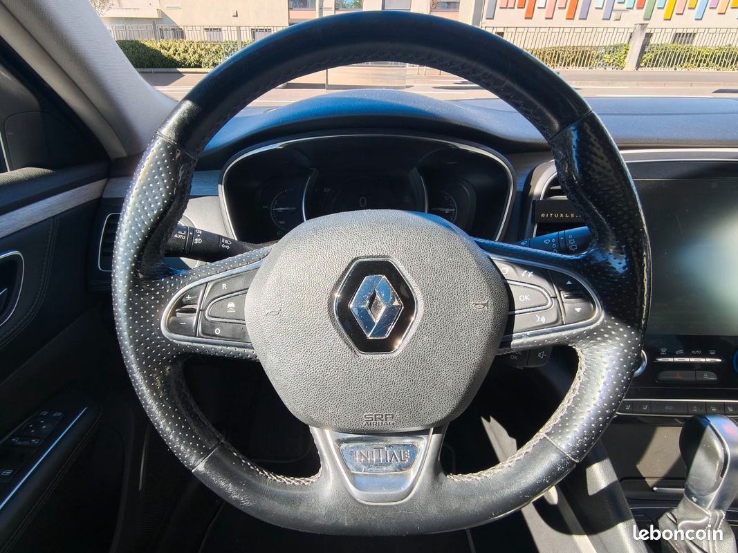 RENAULT Talisman ESTATE 1.6 DCi 160 CH INITIALE PARIS BVA / 4CONTROL / FULL OPTIONS / SOUND BY BOSE (image 4)