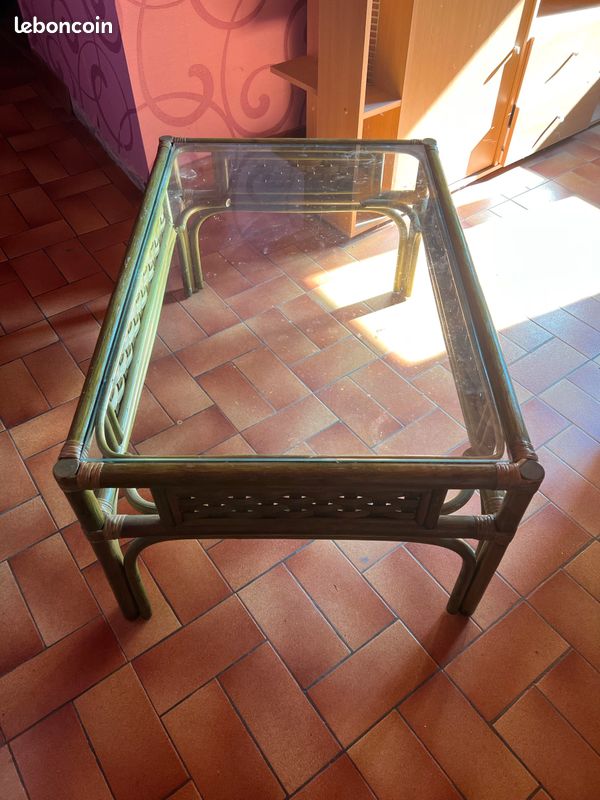 Table basse en bambou (image 1)