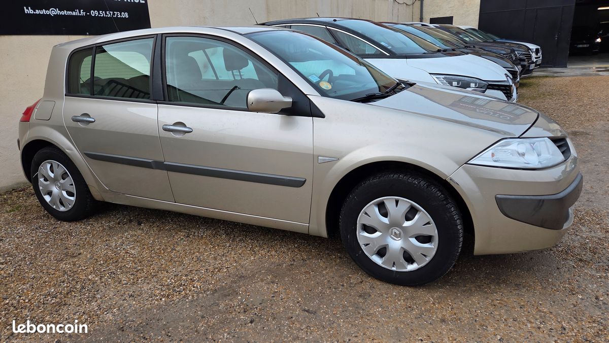 Renault megane ii (2) 1.5 dci 105 authentique 5p (image 2)
