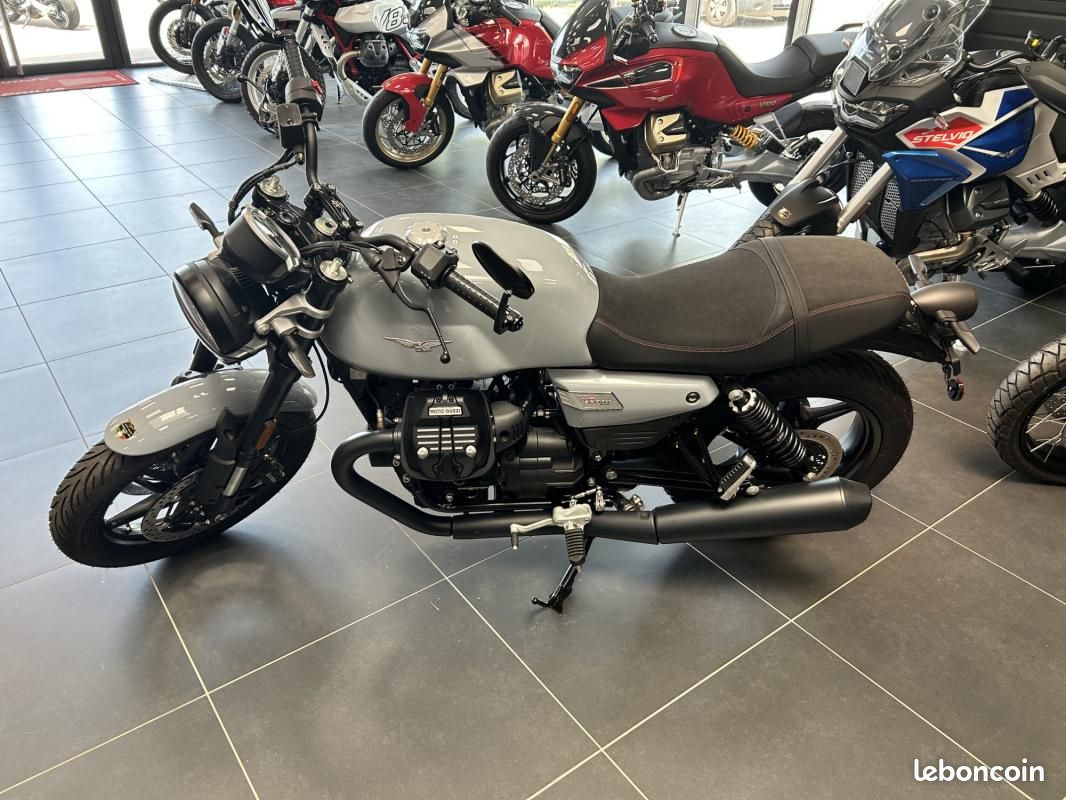 Moto Guzzi V7 SPORT 850 (image 4)