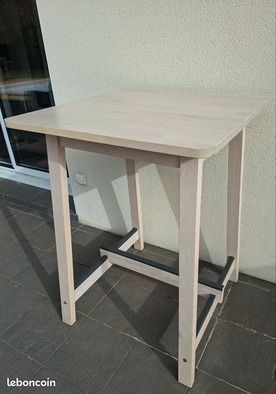 Table haute cuisine IKEA Norraker, blanc, bouleau, dimensions 74x74, hauteur 101, très bon état (image 1)