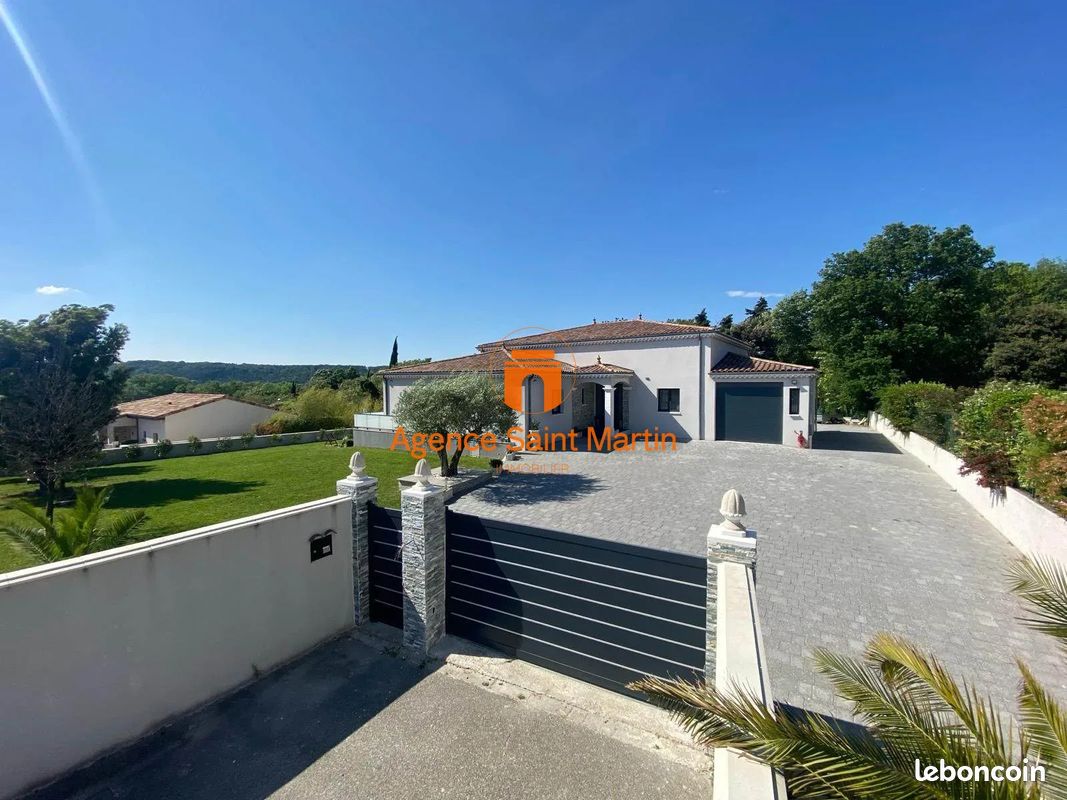 Maison 6 pièces 313 m² · à Montélimar · 313 m² · 2 580 €/mois