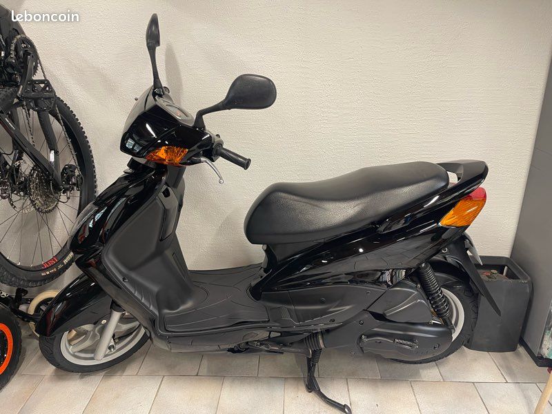 Scooter 125 flame x Motos