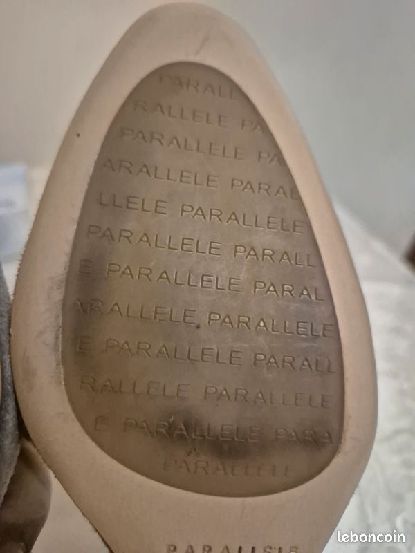 Jolis escarpins couleur beige (image 7)